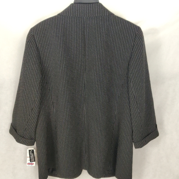 Bar III Trendy Plus Size Striped Blazer - Picture 4 of 10